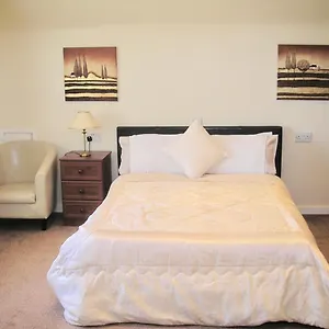 Apartment 24 Elmhurst Road