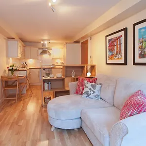 The Drummond Street Apartamento